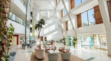 Louis Imperial Hotel