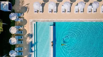 Louis Ivi Mare Hotel