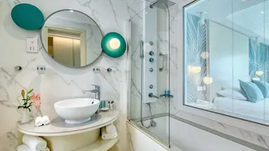 Louis Ivi Mare Hotel