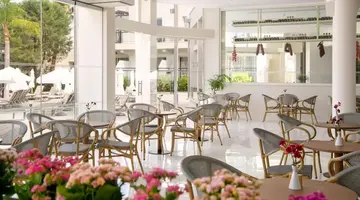 Louis Paphos Breeze Hotel