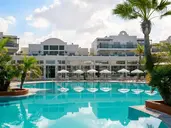 Louis Paphos Breeze Hotel