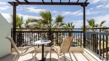 Louis Paphos Breeze Hotel