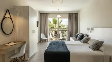 Louis Paphos Breeze