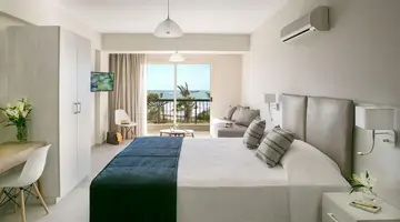 Louis Paphos Breeze