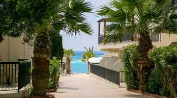 Louis Paphos Breeze