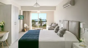 Louis Paphos Breeze