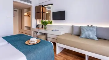 Louis Phaethon Beach Hotel