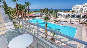Louis Phaethon Beach Hotel