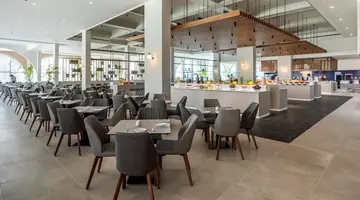 Louis Phaethon Beach Hotel