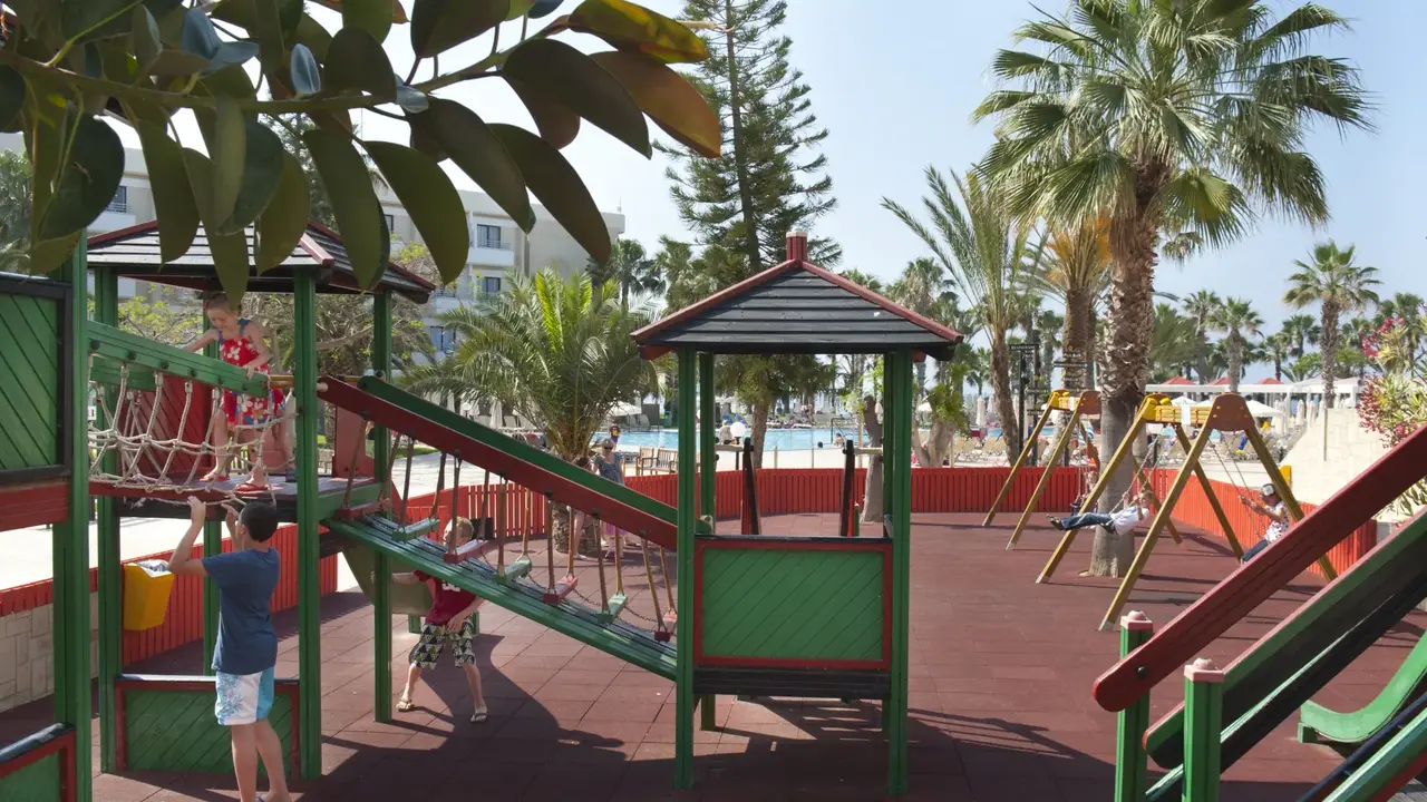 LOUIS PHAETHON BEACH