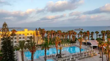 Louis Phaethon Beach