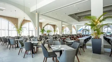 Louis Phaethon Hotel