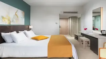 Louis Phaethon Hotel