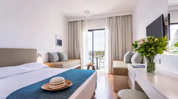 Louis Phaethon Hotel