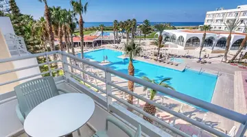 Louis Phaethon Hotel