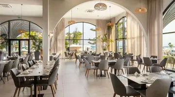Louis Phaethon Hotel