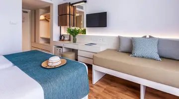 Louis Phaethon Hotel