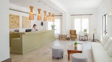 Louis St. Elias Resort