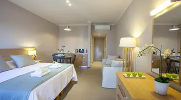 Louis St. Elias Resort