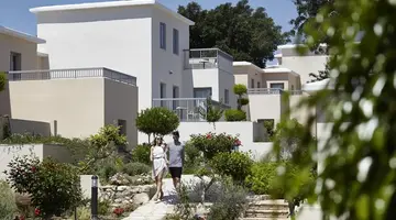 Louis St. Elias Resort