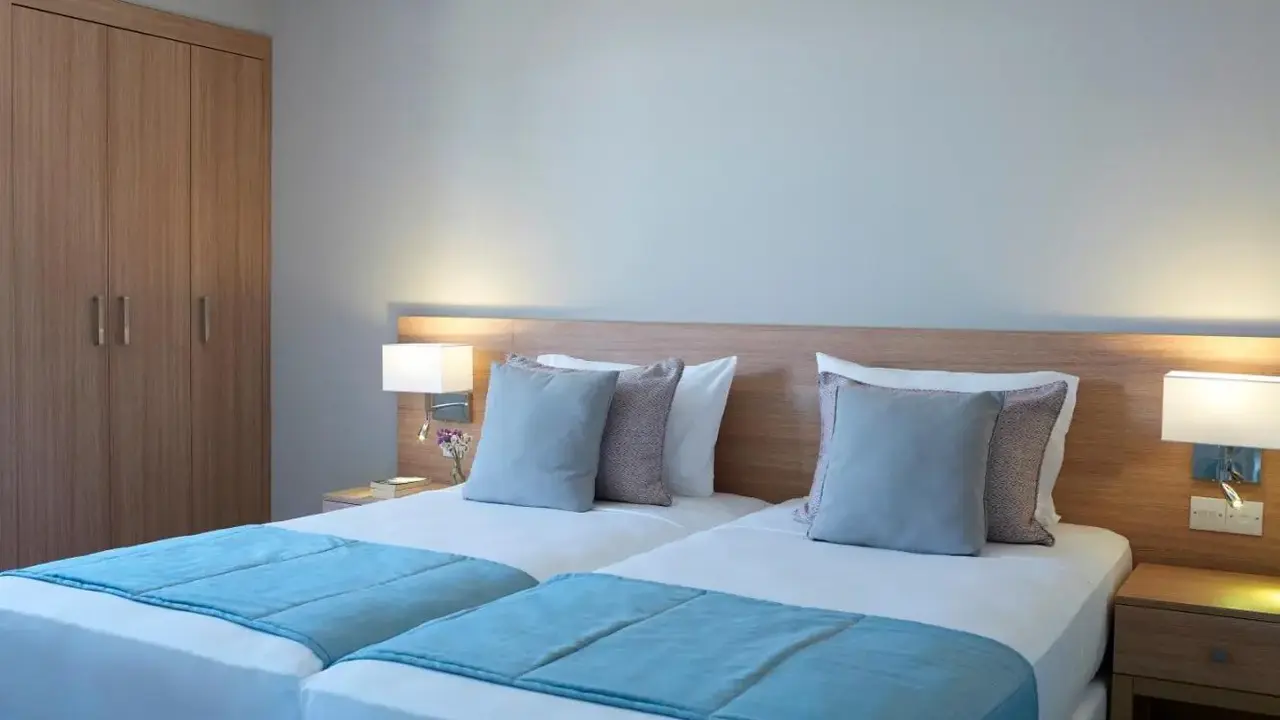 LOUIS ST. ELIAS RESORT