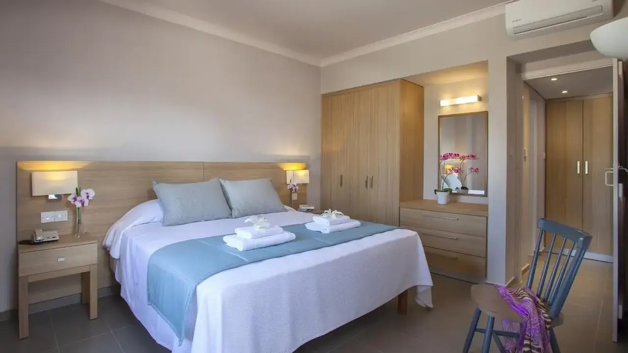 Louis St. Elias Resort