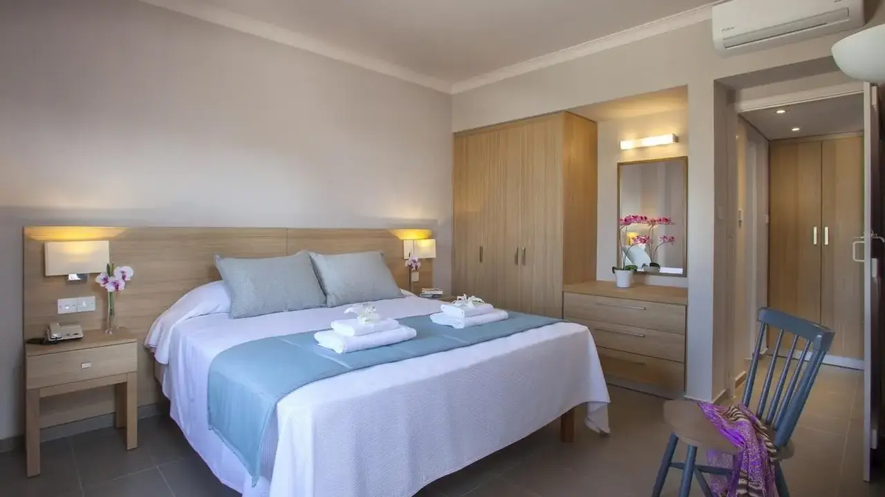 Louis St. Elias Resort
