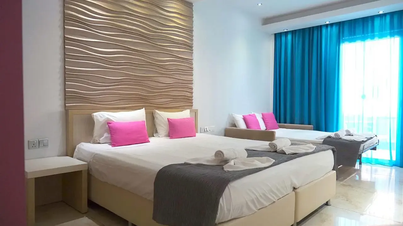 Loutsiana Hotel Apartments