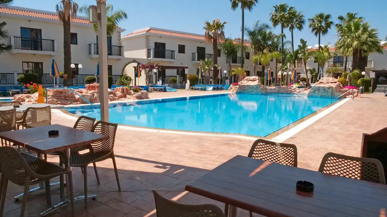 Loutsiana Hotel Apartments