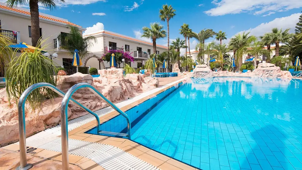 Loutsiana Hotel Apartments