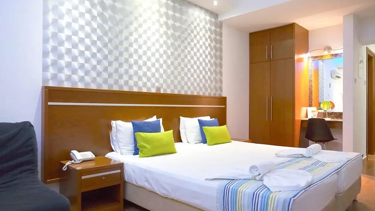 Loutsiana Hotel Apartments