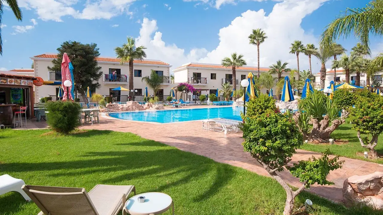 Loutsiana Hotel Apartments