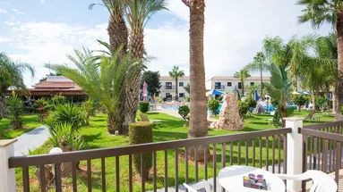 Loutsiana Hotel Apts