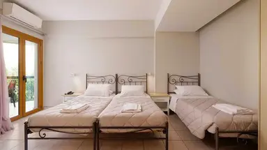 Louvre Hotel
