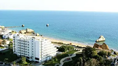 Luar Hotel