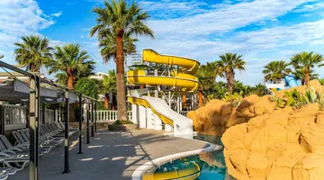 Lucas Didim Resort