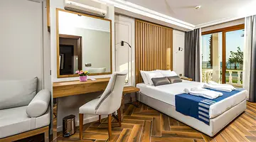 Lucas Didim Resort