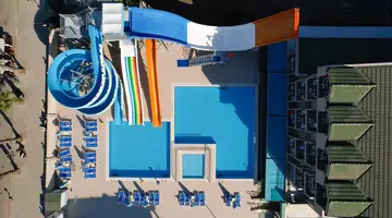 Lucida Beach Hotel