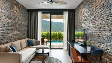 Lujo Art & Joy Hotel