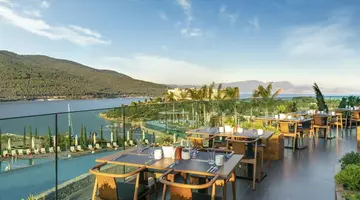 Lujo Art & Joy Hotel