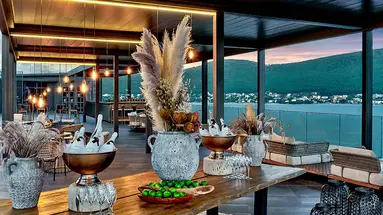 Lujo Hotel