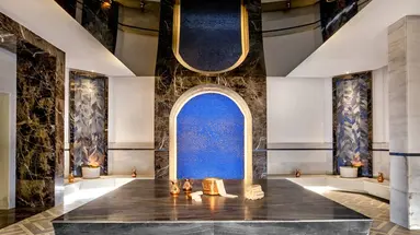 Lujo Hotel