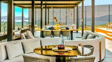 Lujo Hotel