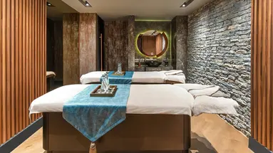 Lujo Hotel