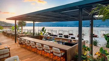 Lujo Hotel