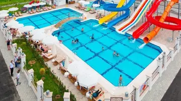 Lumos Deluxe Resort & Spa