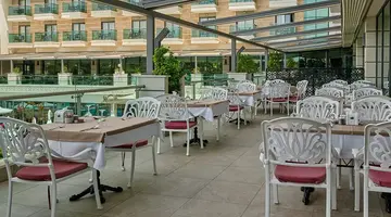 LUNA BLANCA RESORT & SPA