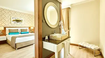LUNA BLANCA RESORT & SPA