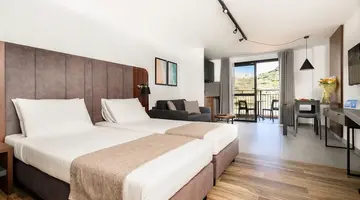 Luna Holiday Complex