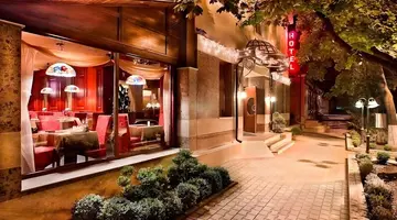 Luna Hotel